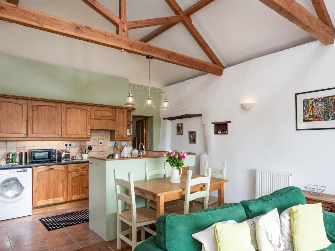 Villa Billy'S Barn à Bradworthy Extérieur photo